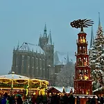 Altstadtpension Am Dom بيت ضيافة 3*